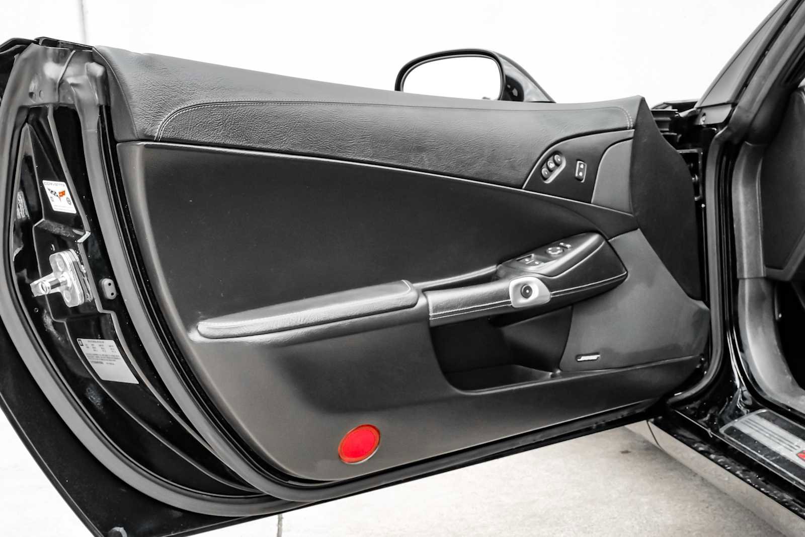 Used 2009 Chevrolet Corvette Z06 w/ Preferred Equipment Group image 35