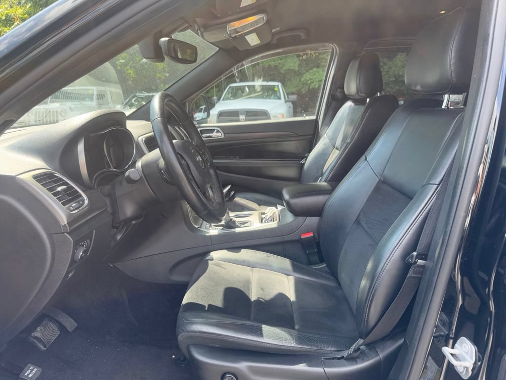 Used 2018 Jeep Grand Cherokee Altitude AWD/4WD image 18