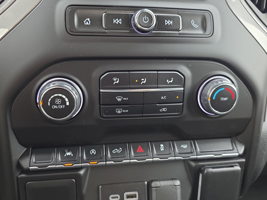 Used 2023 Chevrolet Silverado 1500 Custom RWD image 31