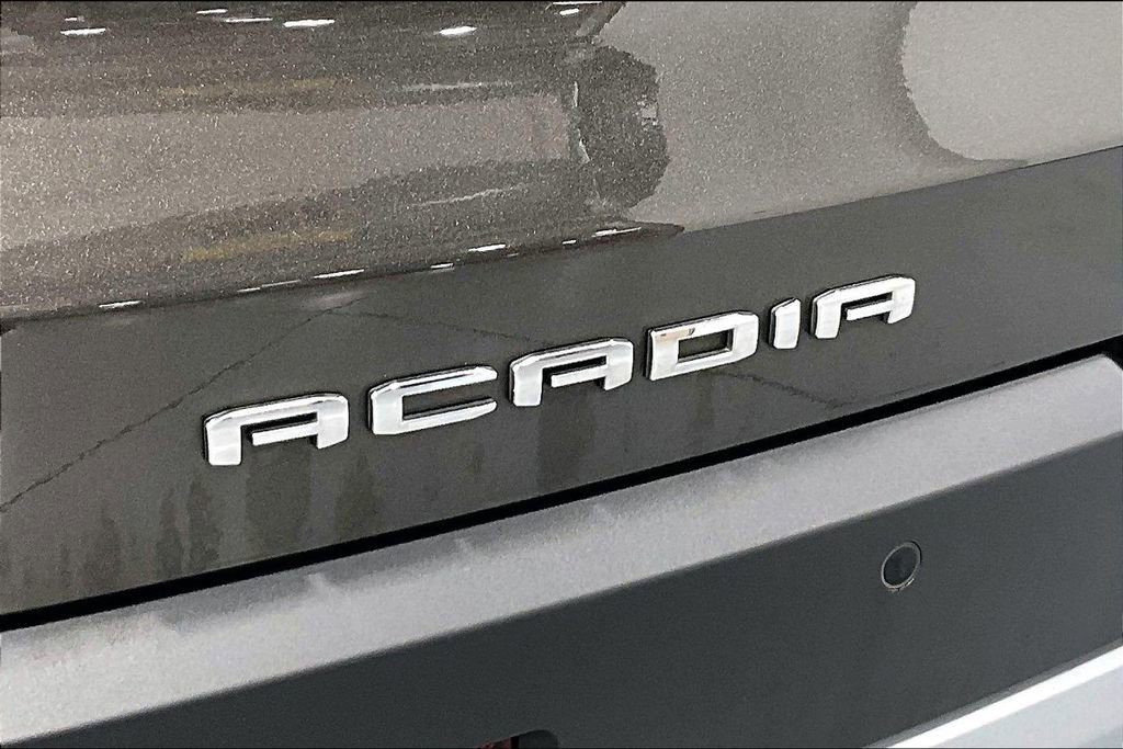 Used 2020 GMC Acadia SLT w/ Premium Package image 32