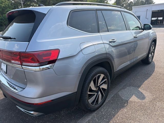 Used 2024 Volkswagen Atlas SE FWD image 4