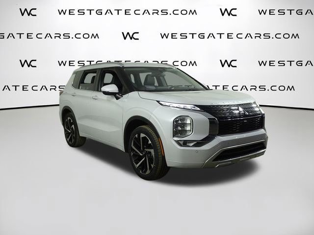Used 2022 Mitsubishi Outlander SEL image 2