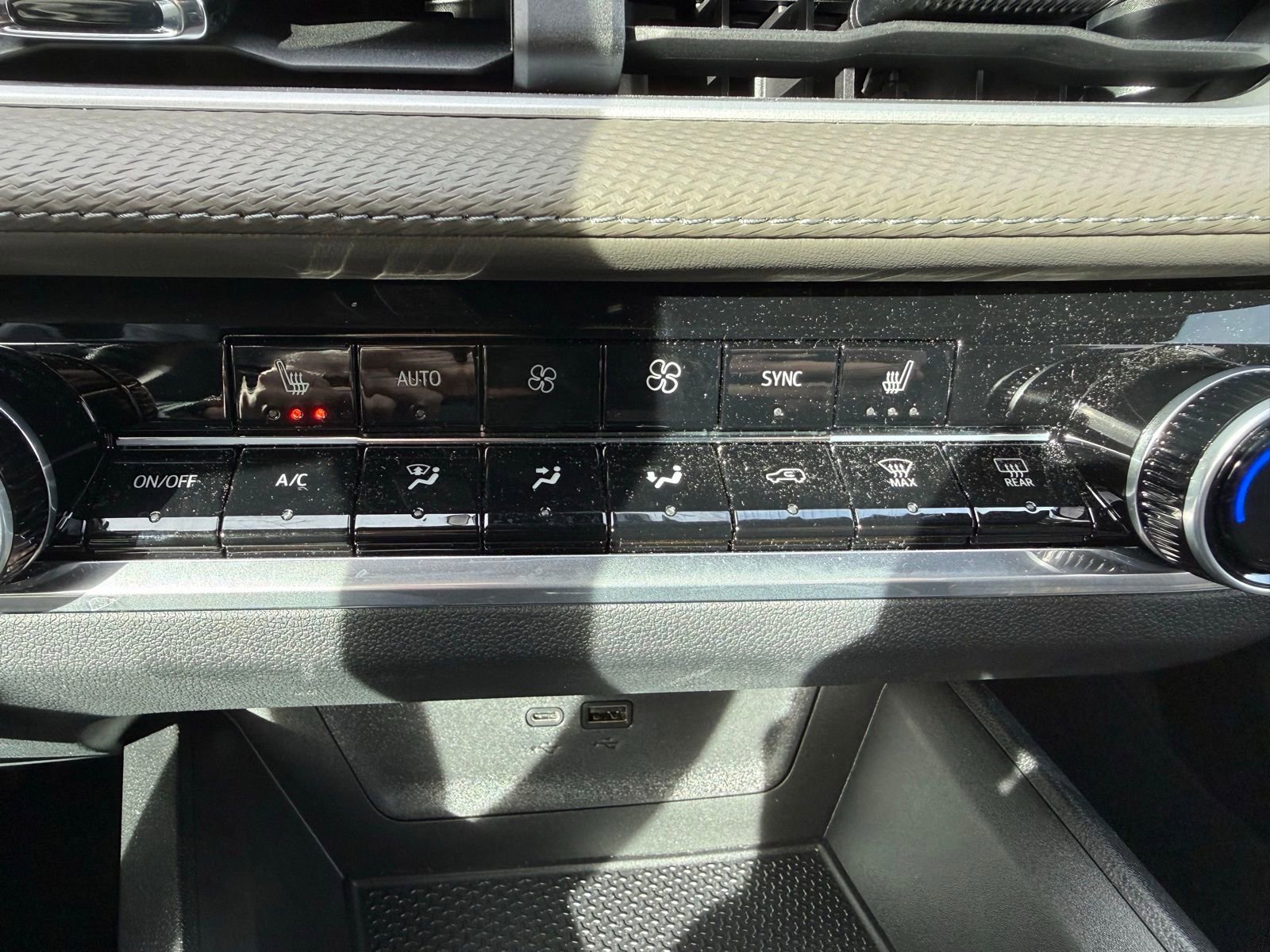 Used 2026 Chevrolet Equinox LT w/ Convenience Package II image 27