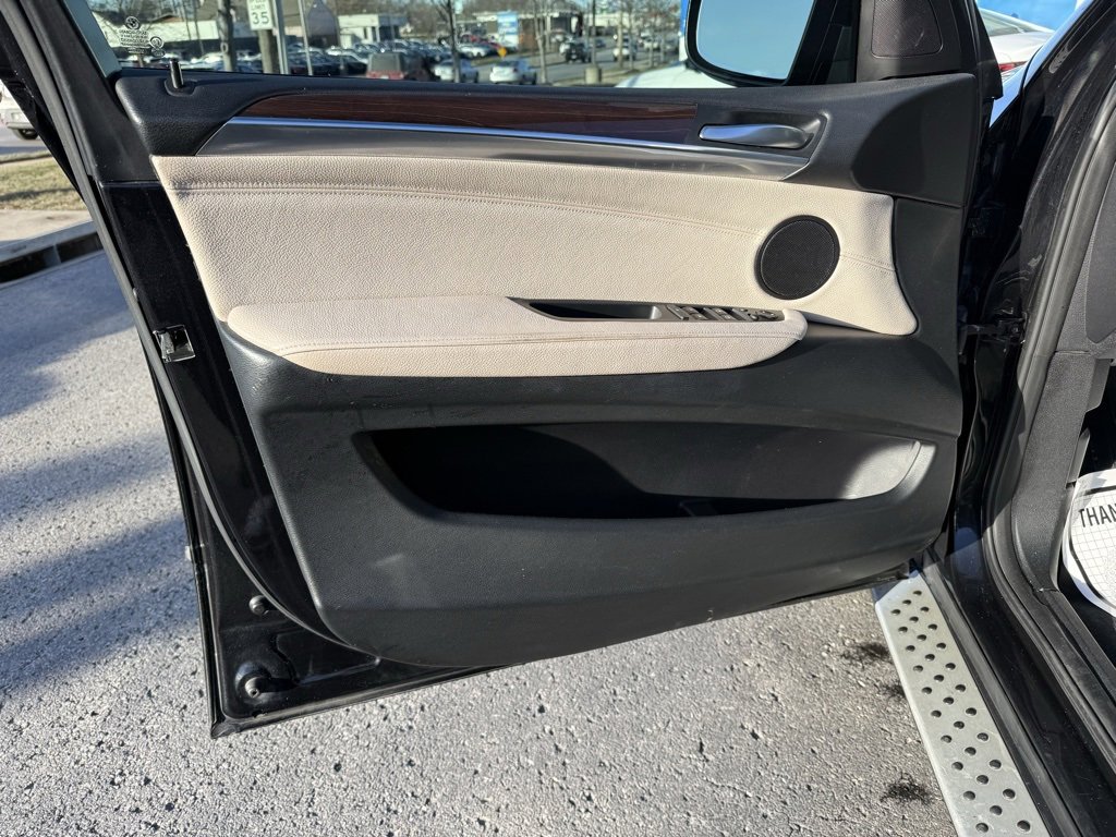 Used 2011 BMW X5 xDrive35i image 13