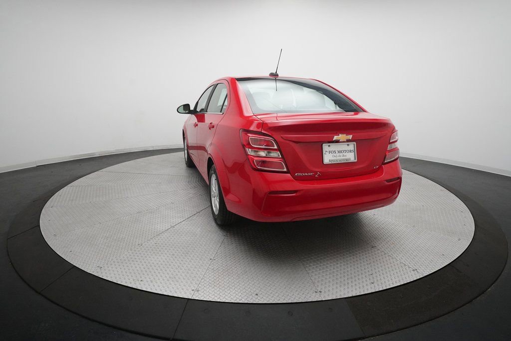 Used 2017 Chevrolet Sonic LT image 32