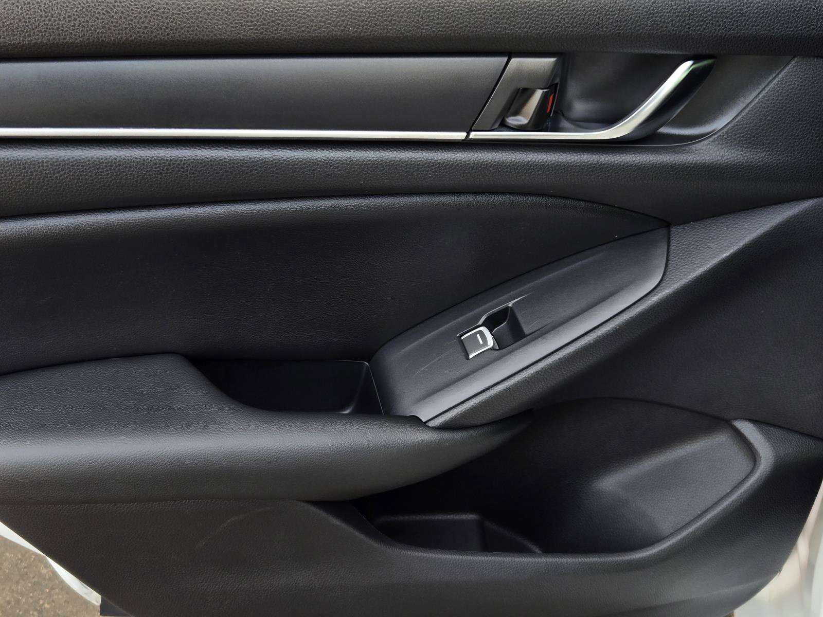 Used 2019 Honda Accord Sport image 15