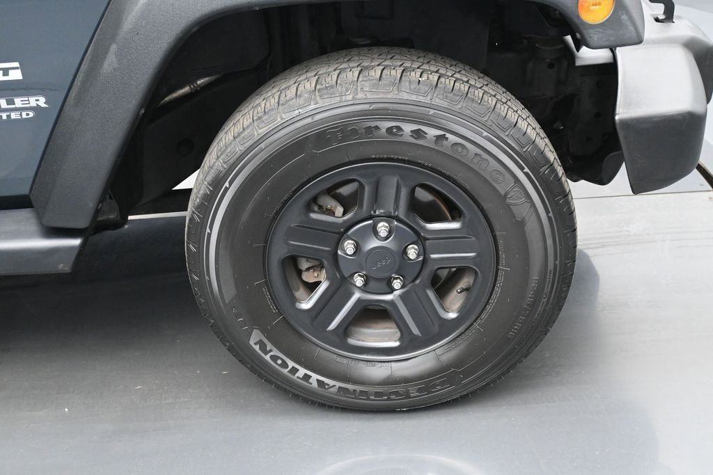 Used 2017 Jeep Wrangler Unlimited Sport w/ Connectivity Group image 31