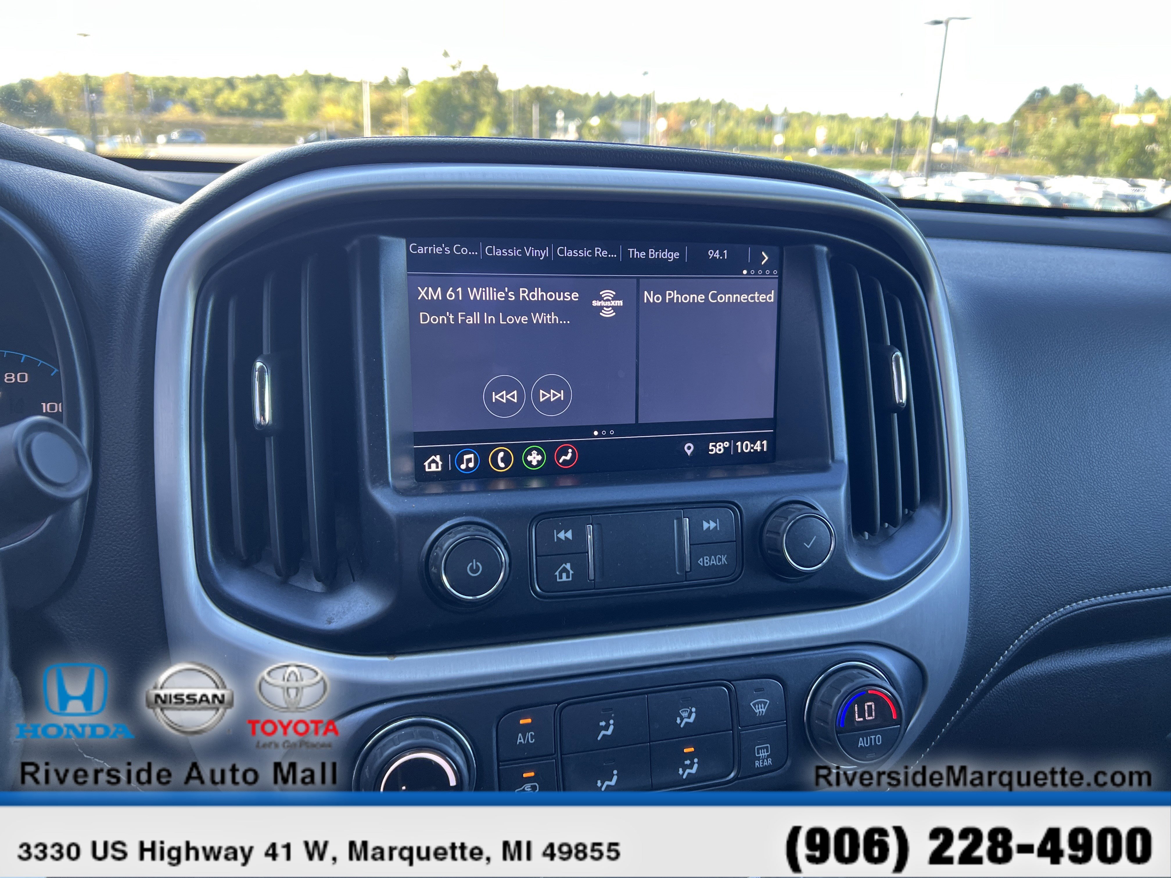 Used 2019 GMC Canyon SLE image 17