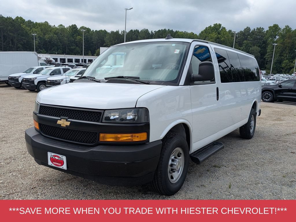 Used 2023 Chevrolet Express 3500 LS RWD image 5