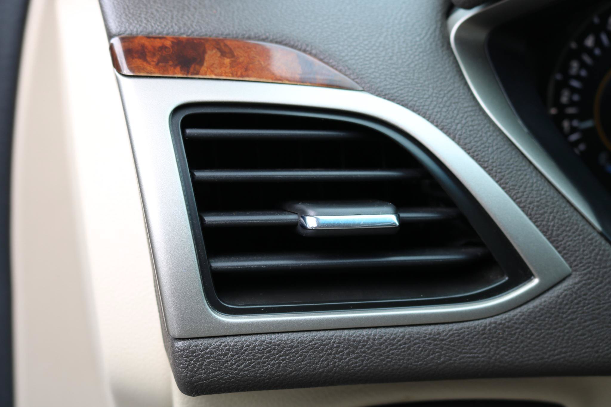 Used 2016 Lincoln MKZ FWD image 20