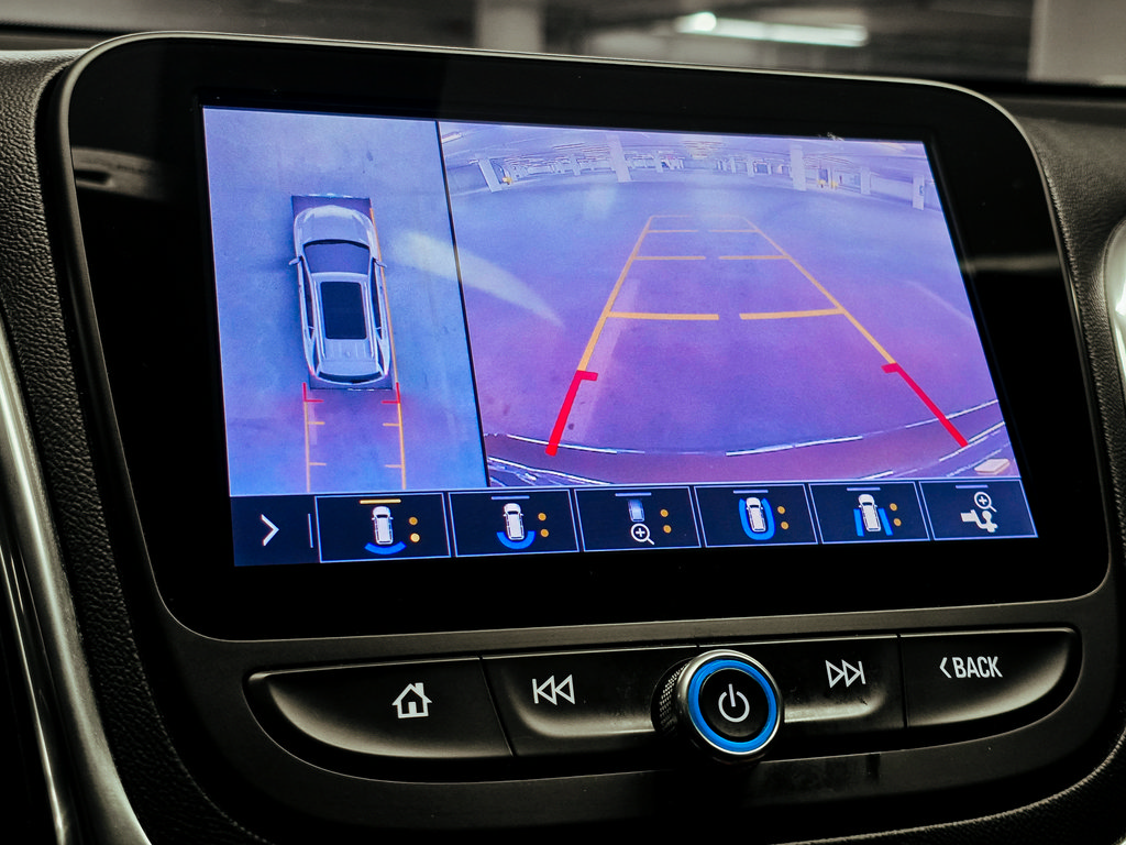 Used 2020 Chevrolet Equinox Premier FWD image 28