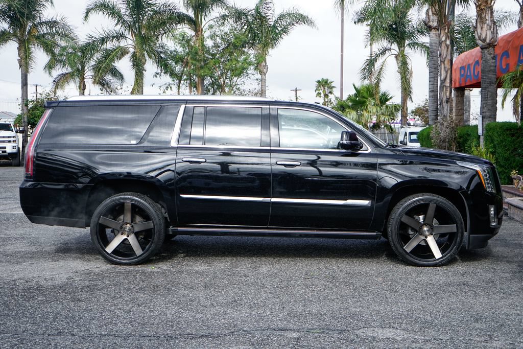 Used 2016 Cadillac Escalade ESV Platinum AWD/4WD image 15