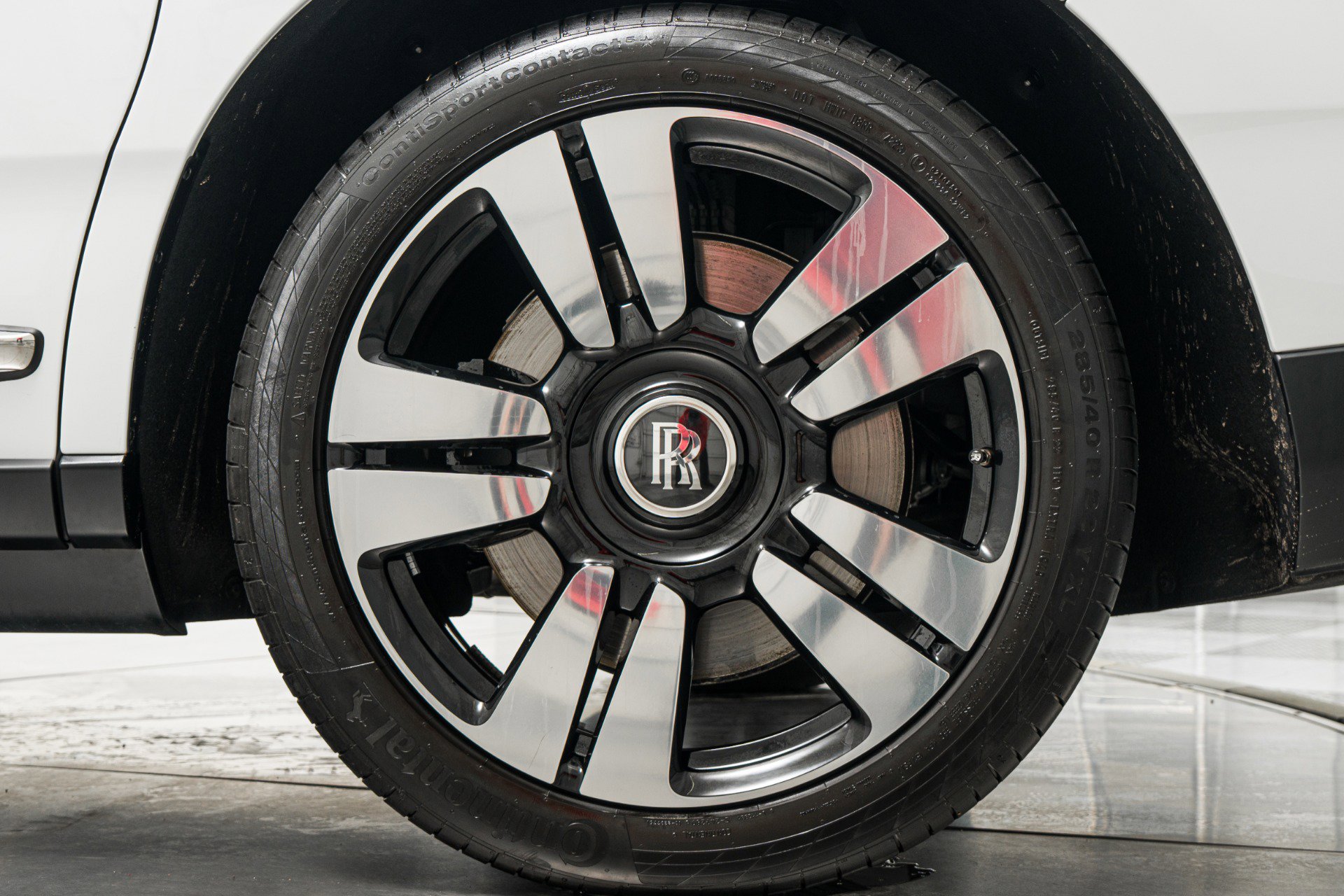 Used 2024 Rolls-Royce Cullinan image 11