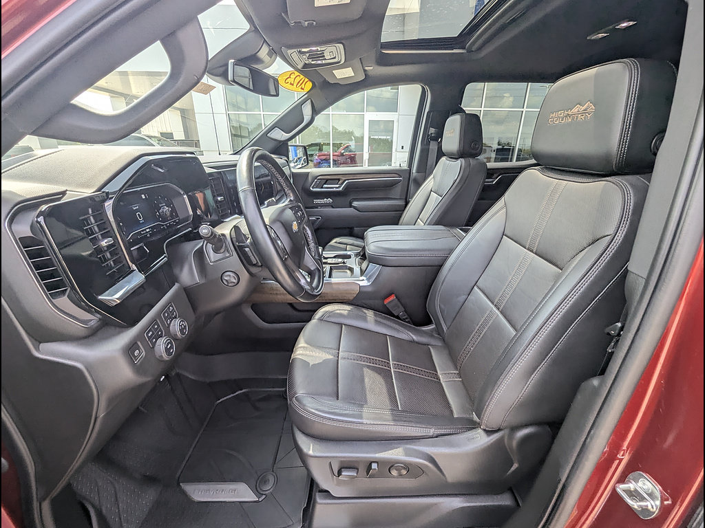 Used 2023 Chevrolet Silverado 1500 High Country w/ High Country Premium Package AWD/4WD image 21