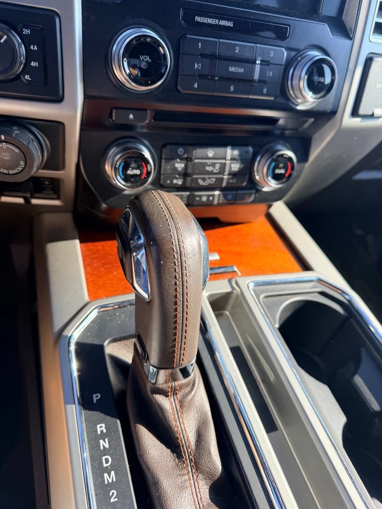 Used 2016 Ford F150 King Ranch w/ Equipment Group 601A Luxury AWD/4WD image 14