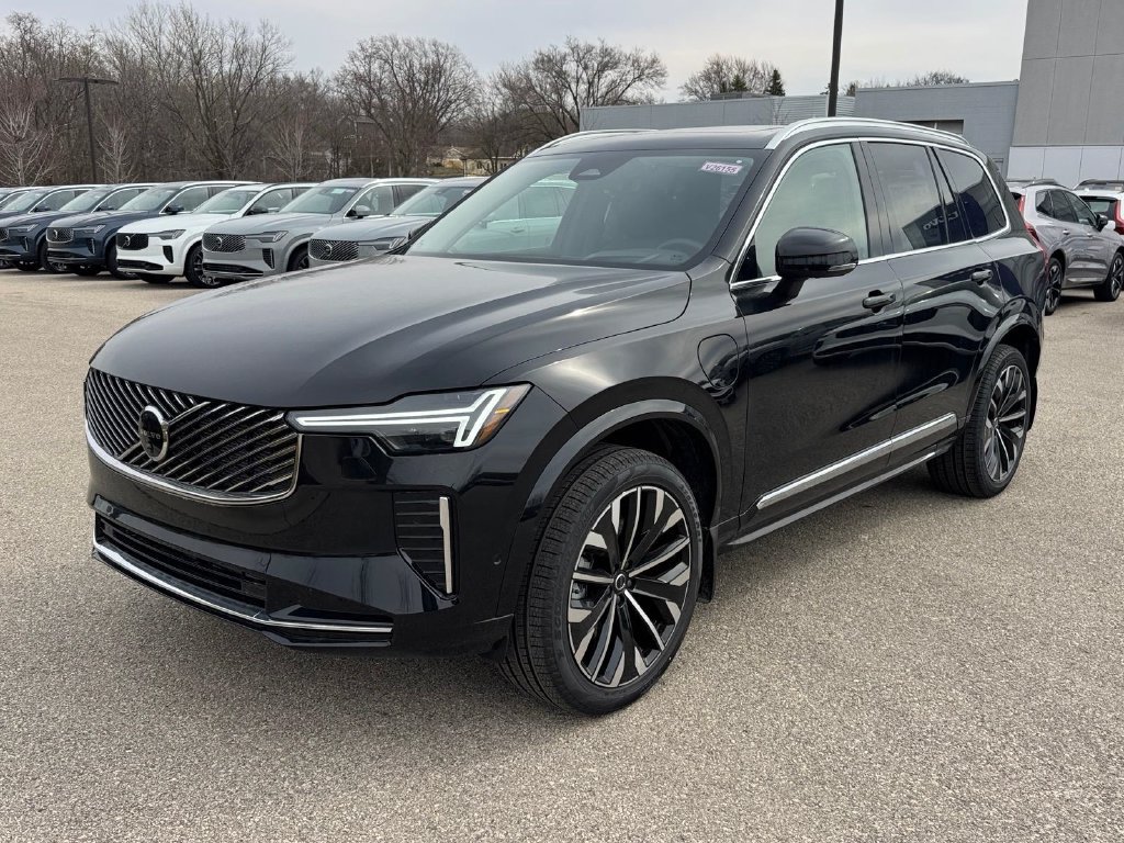 New 2026 Volvo XC90 T8 Ultra w/ Protection Package AWD/4WD image 1