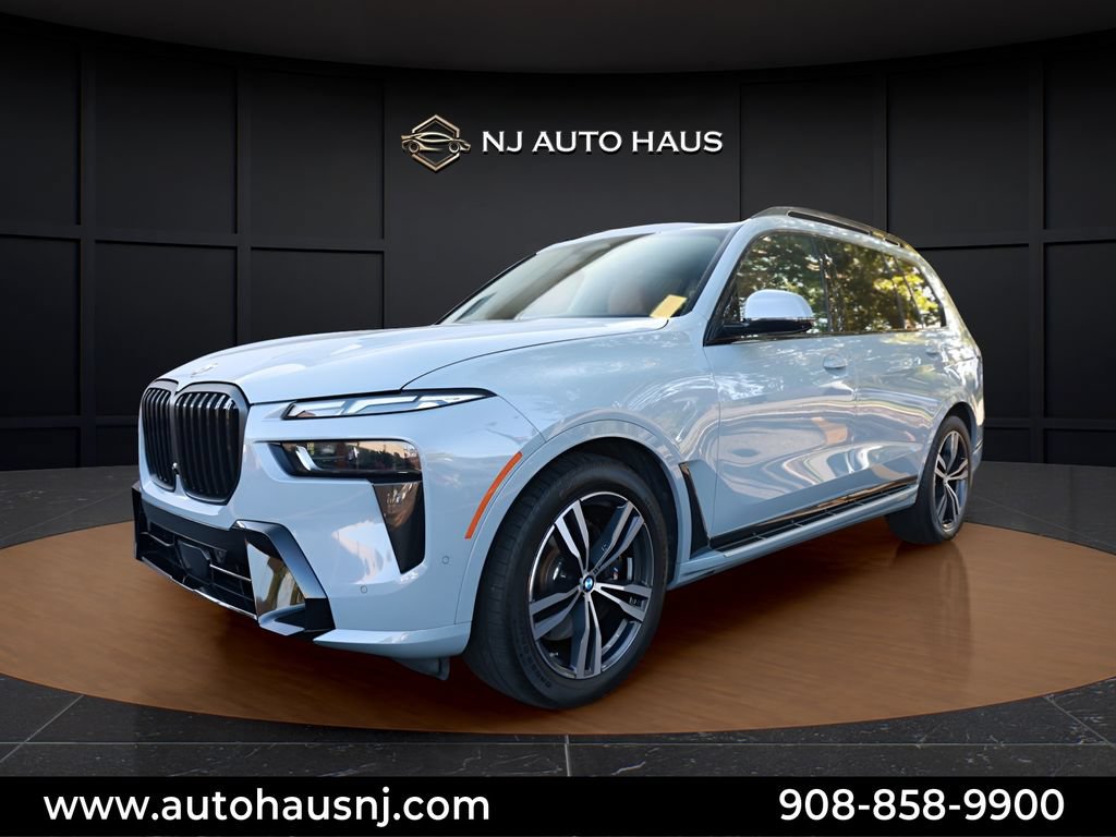 Used 2026 BMW X7 xDrive40i AWD/4WD image 4