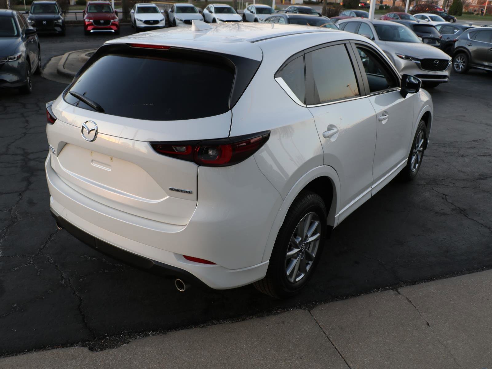 Certified 2025 MAZDA CX-5 AWD 2.5 S w/ Select Package image 4