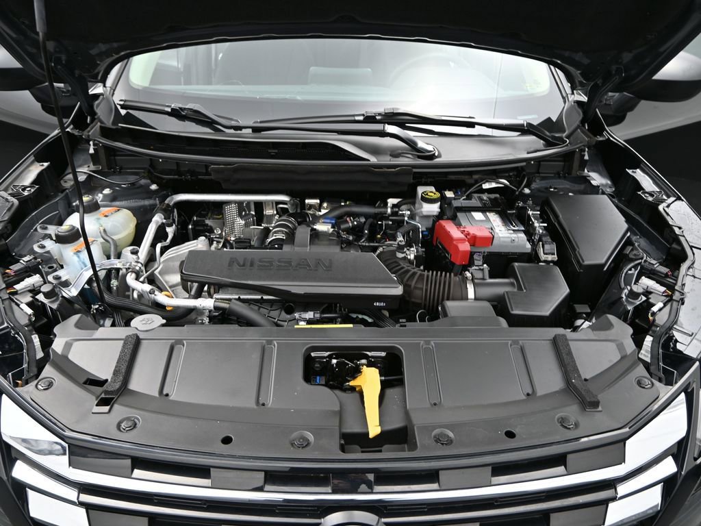 Used 2024 Nissan Rogue S image 15