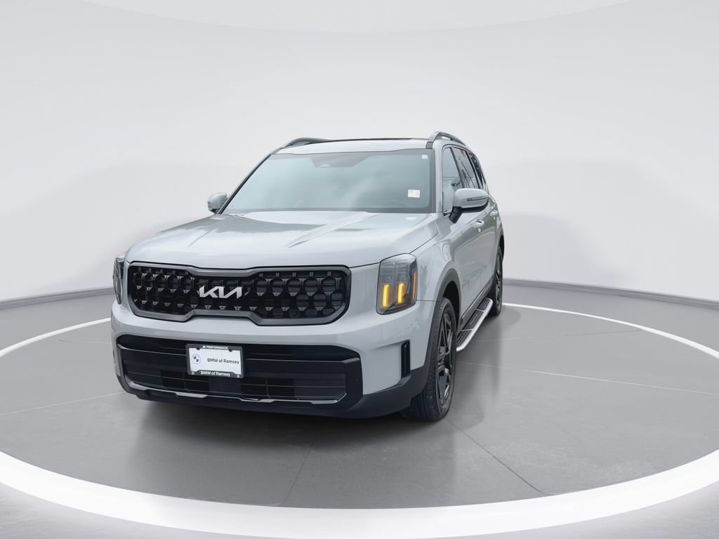 Used 2024 Kia Telluride EX X-Line AWD/4WD image 3