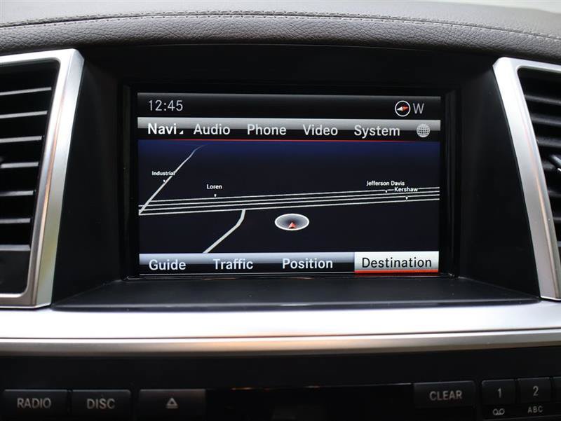 Used 2015 Mercedes-Benz GL 450 4MATIC w/ Appearance Package image 24