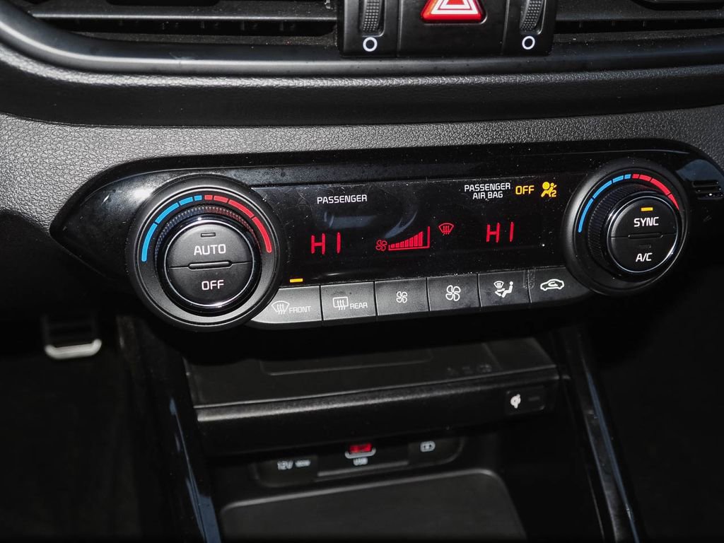 Used 2023 Kia Forte GT-Line w/ GT-Line Premium Package image 15