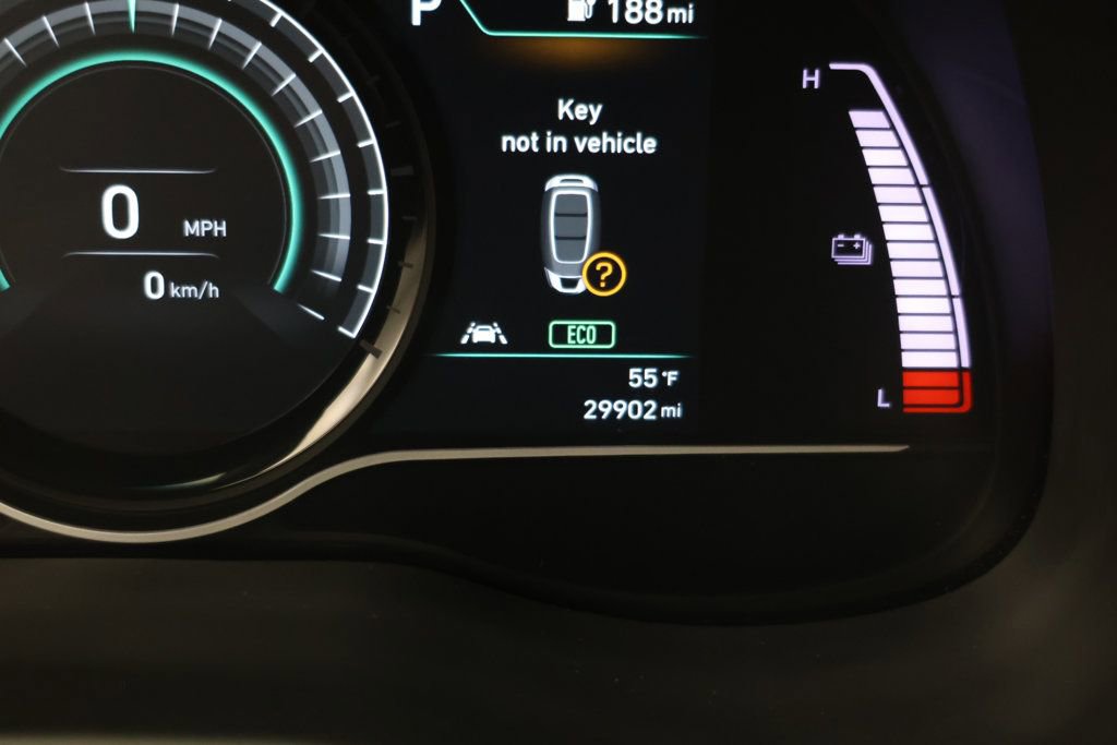 Used 2020 Hyundai Kona SEL w/ Cargo Package image 12