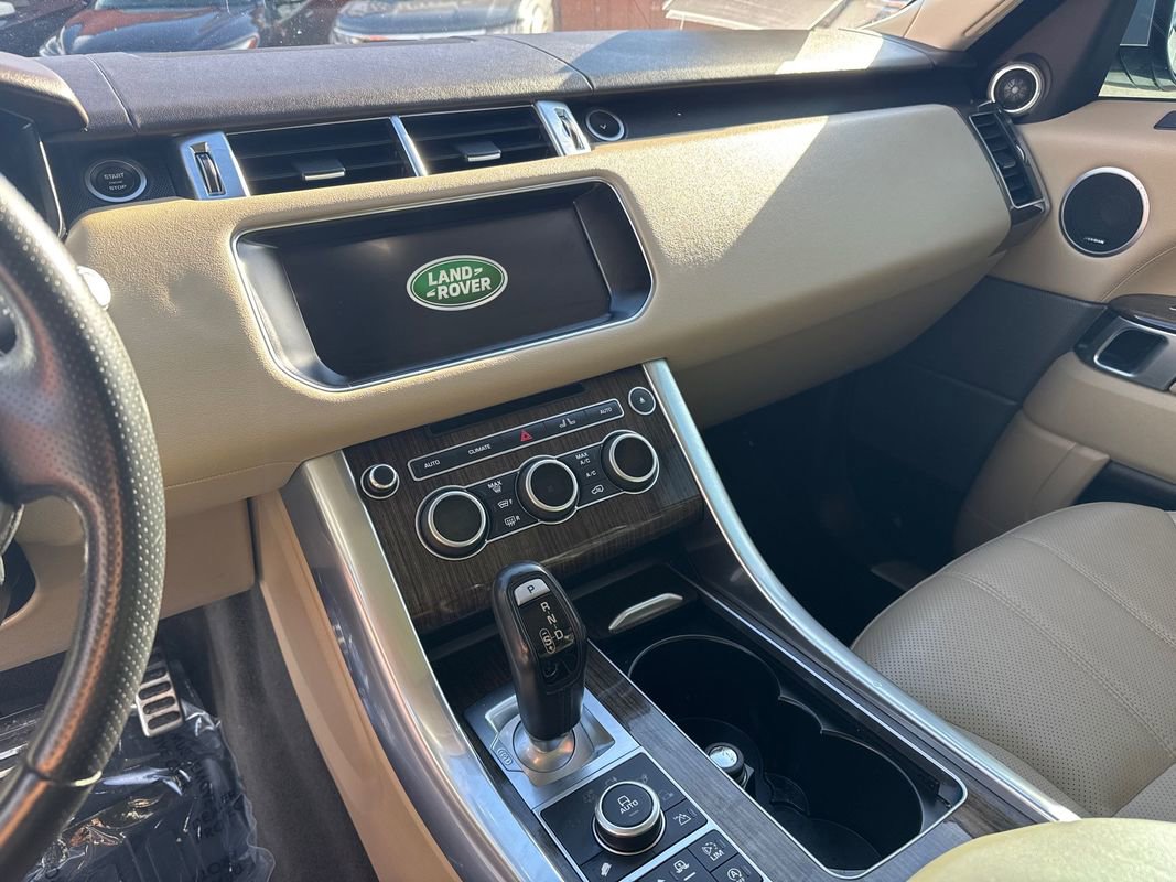 Used 2017 Land Rover Range Rover Sport HSE image 12