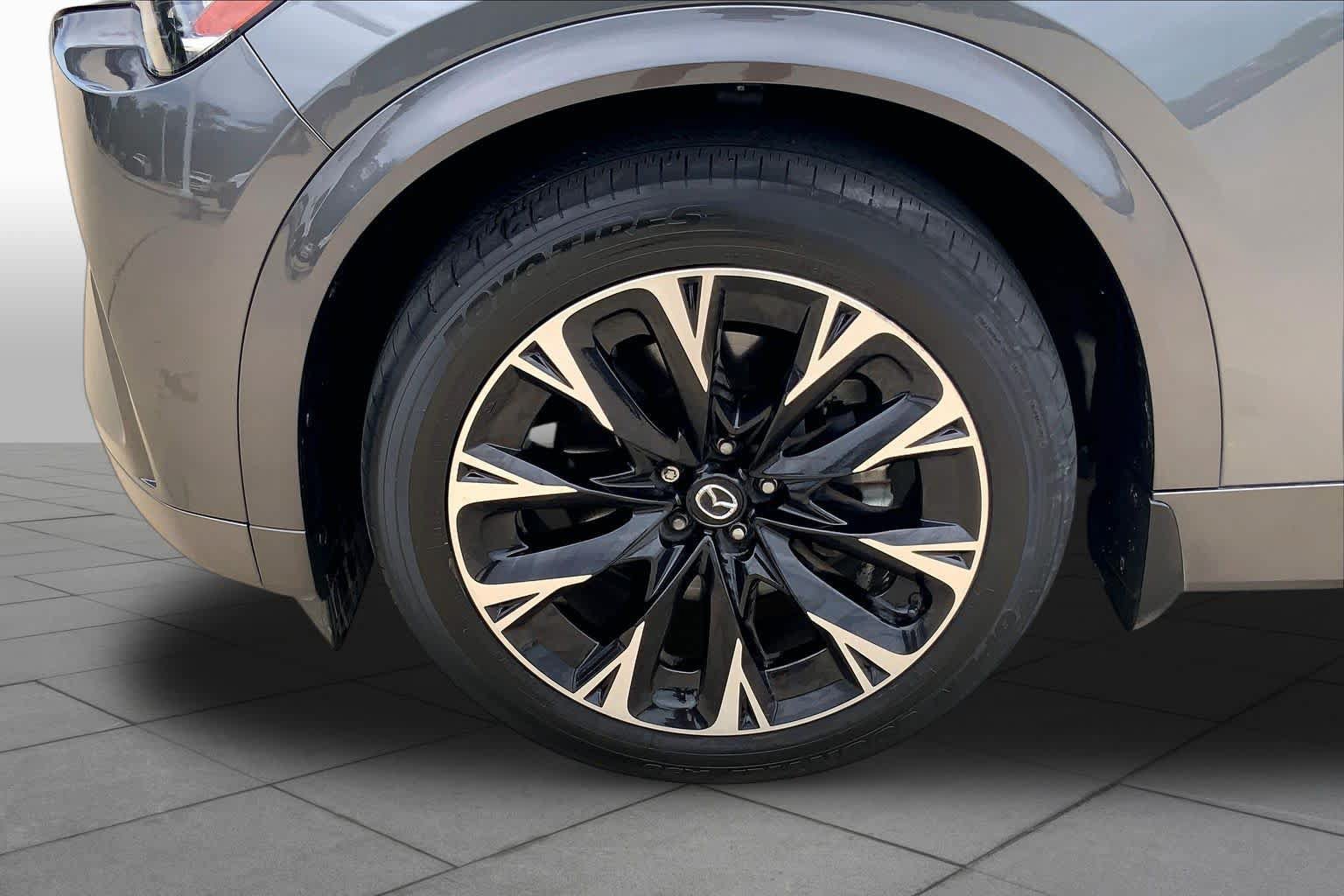 Used 2024 MAZDA CX-90 3.3 Turbo S w/ Premium Plus AWD/4WD image 11