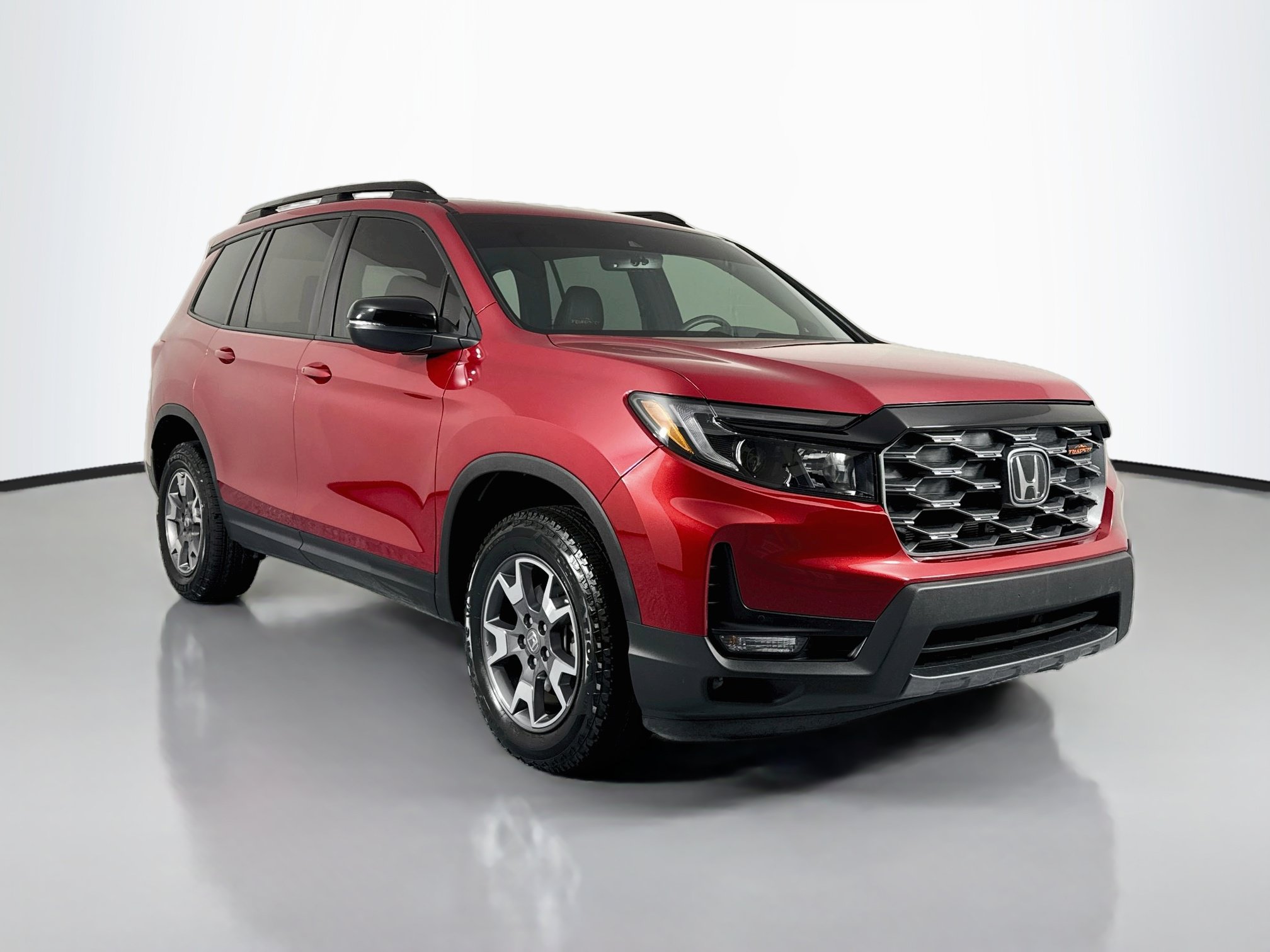 Certified 2023 Honda Passport TrailSport image 3