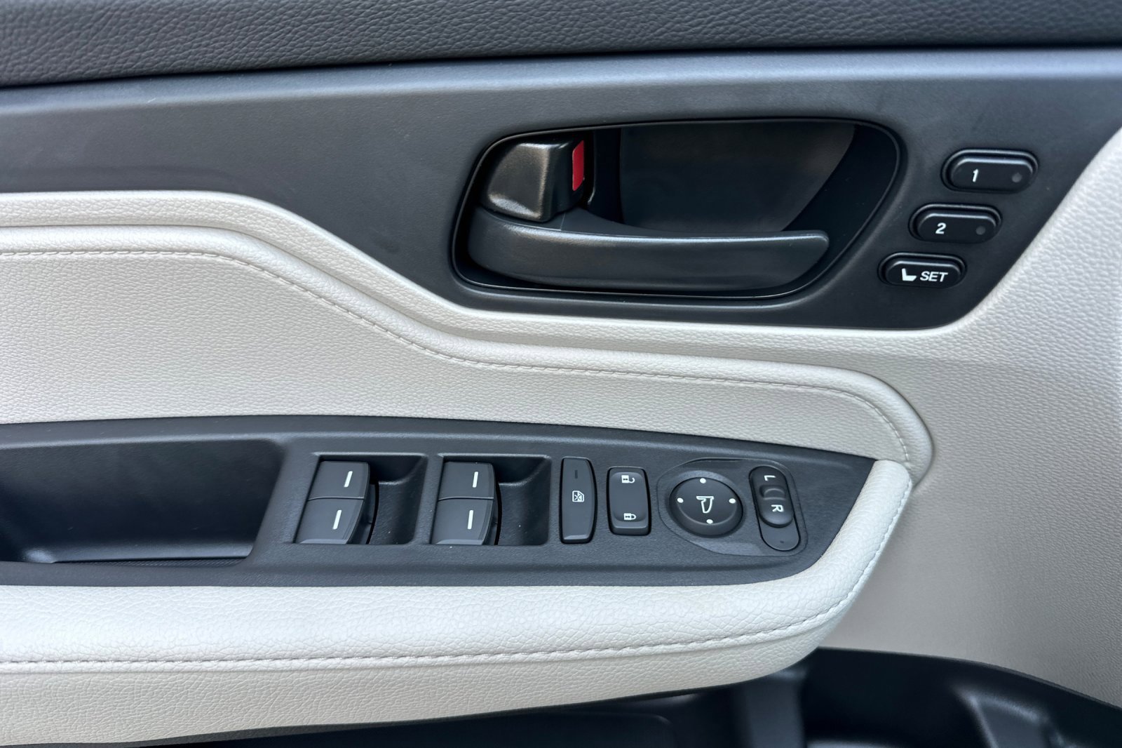 New 2026 Honda Odyssey EX-L image 10