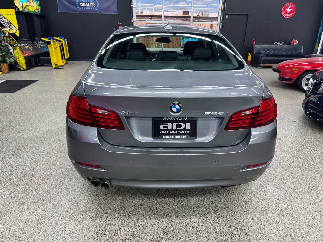 Used 2016 BMW 528i xDrive Sedan AWD/4WD image 4