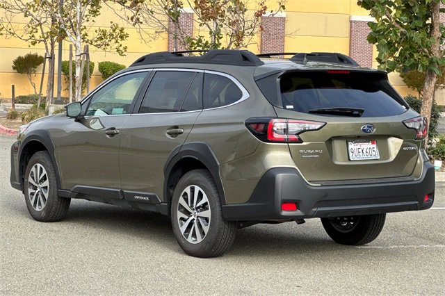 Used 2025 Subaru Outback Premium w/ Popular Package #1 image 6