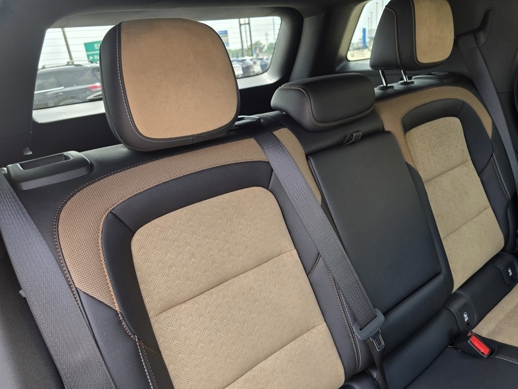 New 2026 Chevrolet Equinox ACTIV w/ Convenience Package III image 14