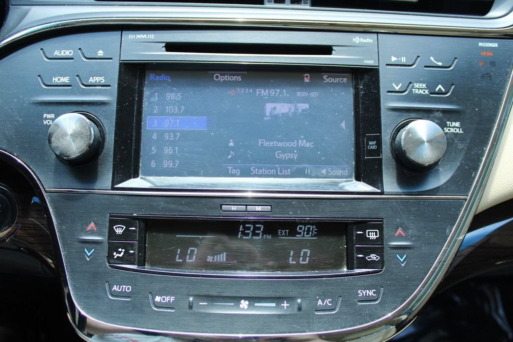 Used 2015 Toyota Avalon XLE Touring FWD image 16