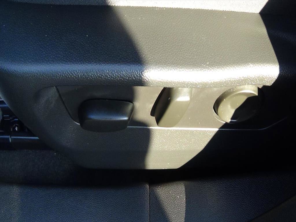 Used 2025 Buick Envision Preferred AWD/4WD image 15