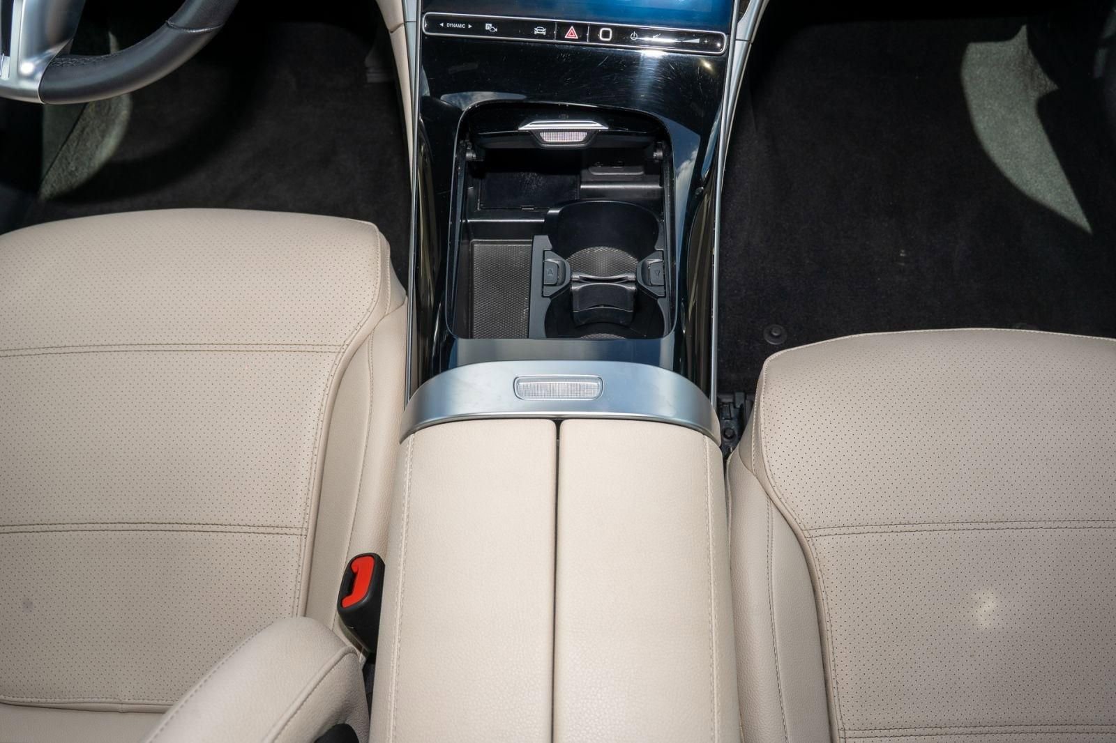 Used 2022 Mercedes-Benz C 300 4MATIC Sedan w/ Exclusive Trim Package image 26