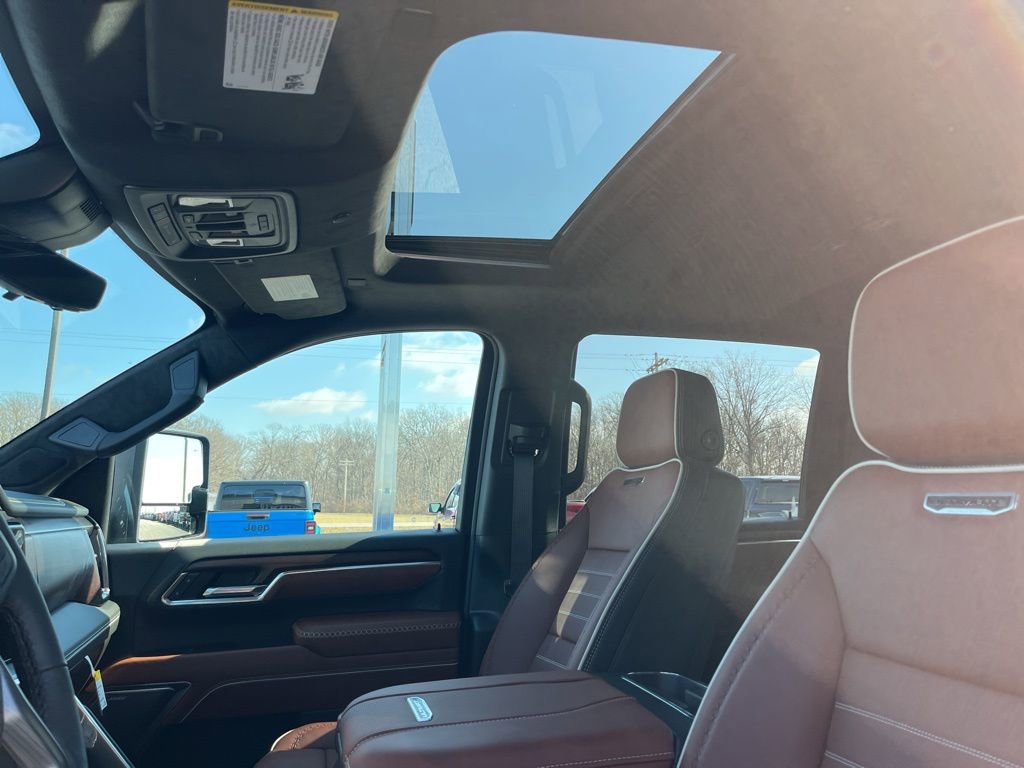 New 2025 GMC Sierra 3500 Denali Ultimate AWD/4WD image 19