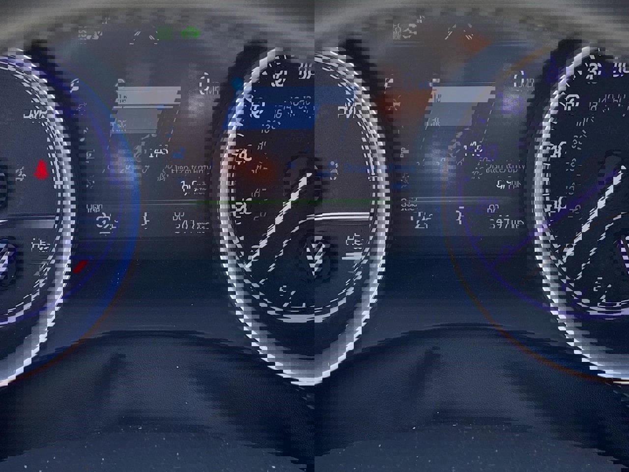 Used 2024 Toyota Camry XLE w/ Cold Weather Package image 9