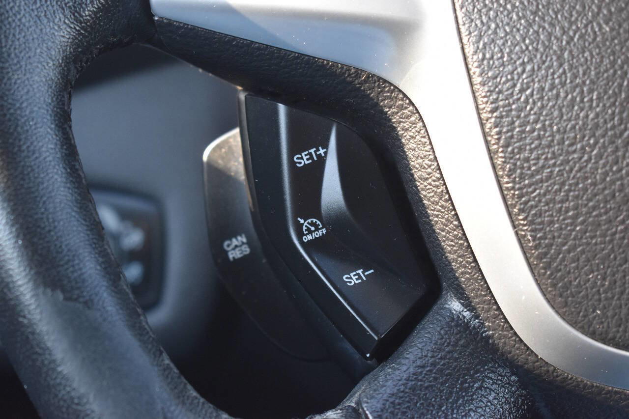 Used 2016 Ford Escape Titanium image 22