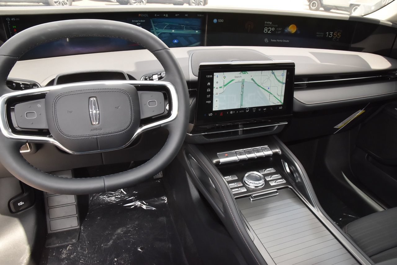 New 2026 Lincoln Nautilus Reserve AWD/4WD image 32
