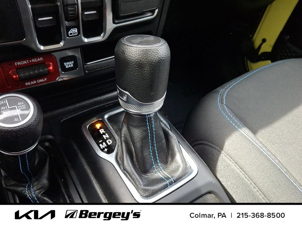 Used 2023 Jeep Wrangler Unlimited Rubicon 4xe AWD/4WD image 16