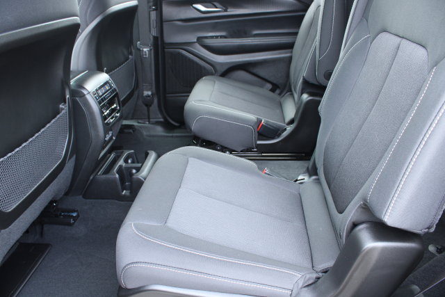 Used 2025 Jeep Grand Cherokee L Laredo w/ Luxury Tech Group I AWD/4WD image 26