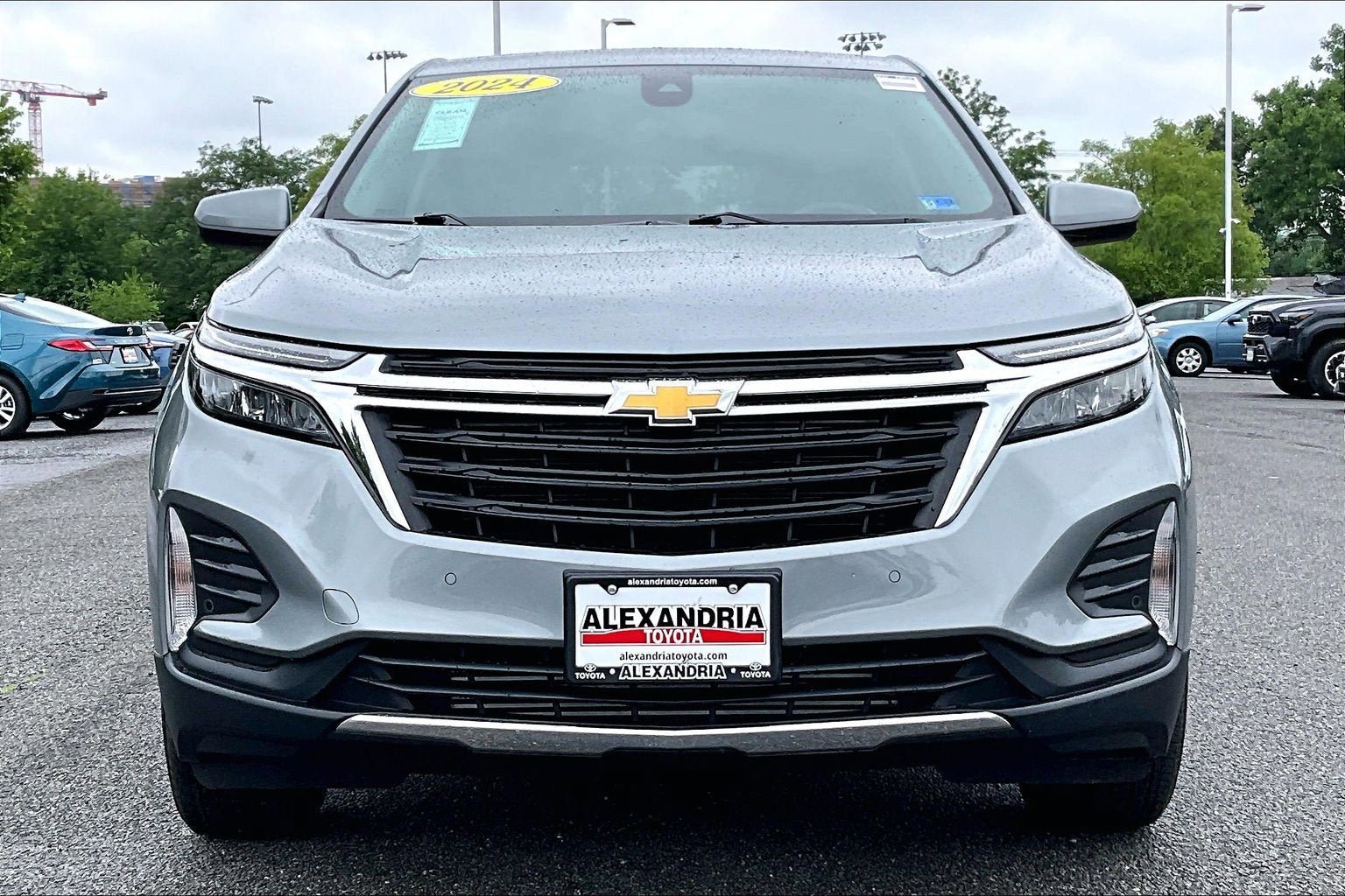 Used 2024 Chevrolet Equinox LT AWD/4WD image 3