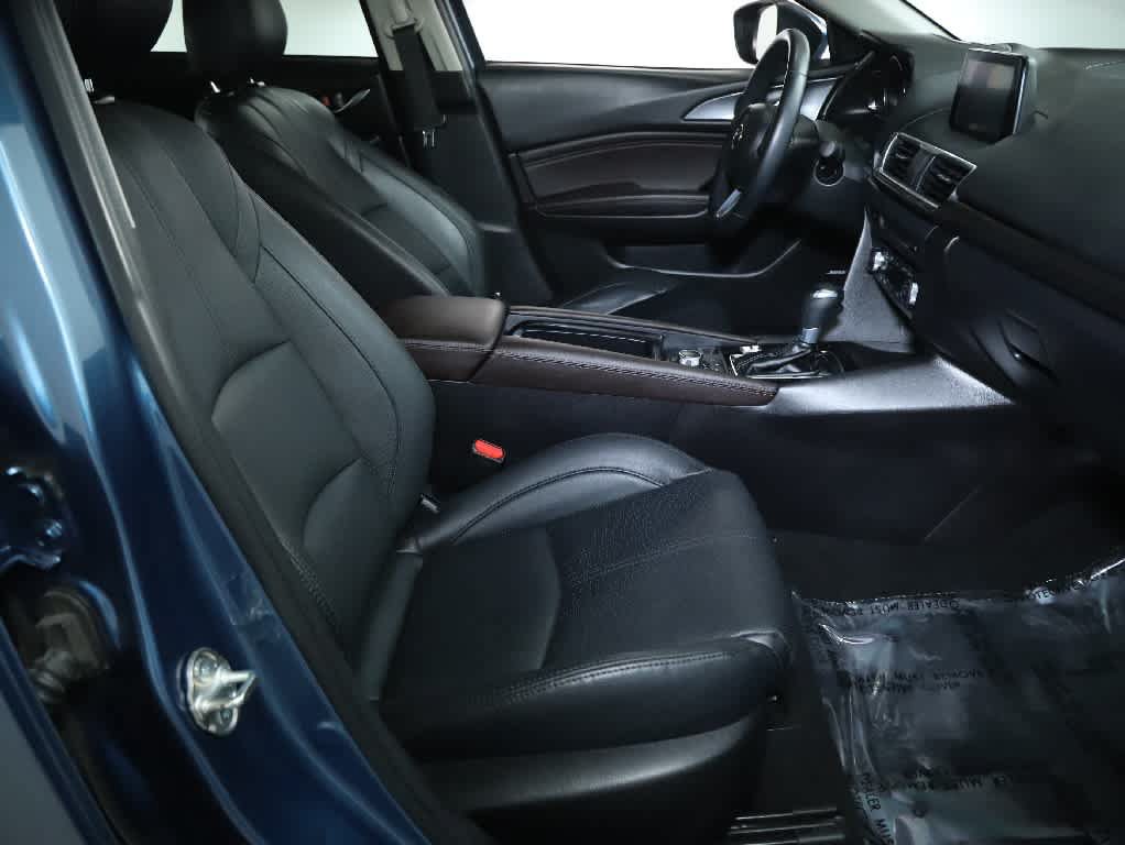 Used 2018 MAZDA MAZDA3 Grand Touring FWD image 32