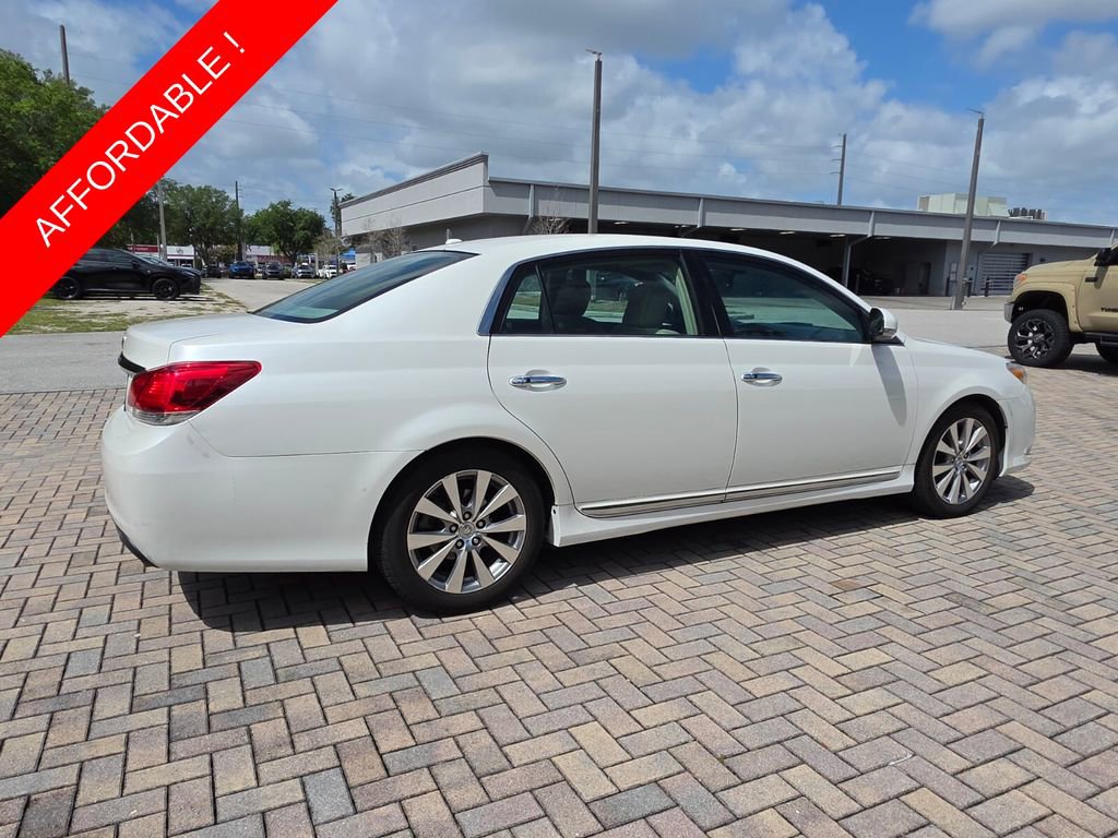 Used 2011 Toyota Avalon Limited image 11