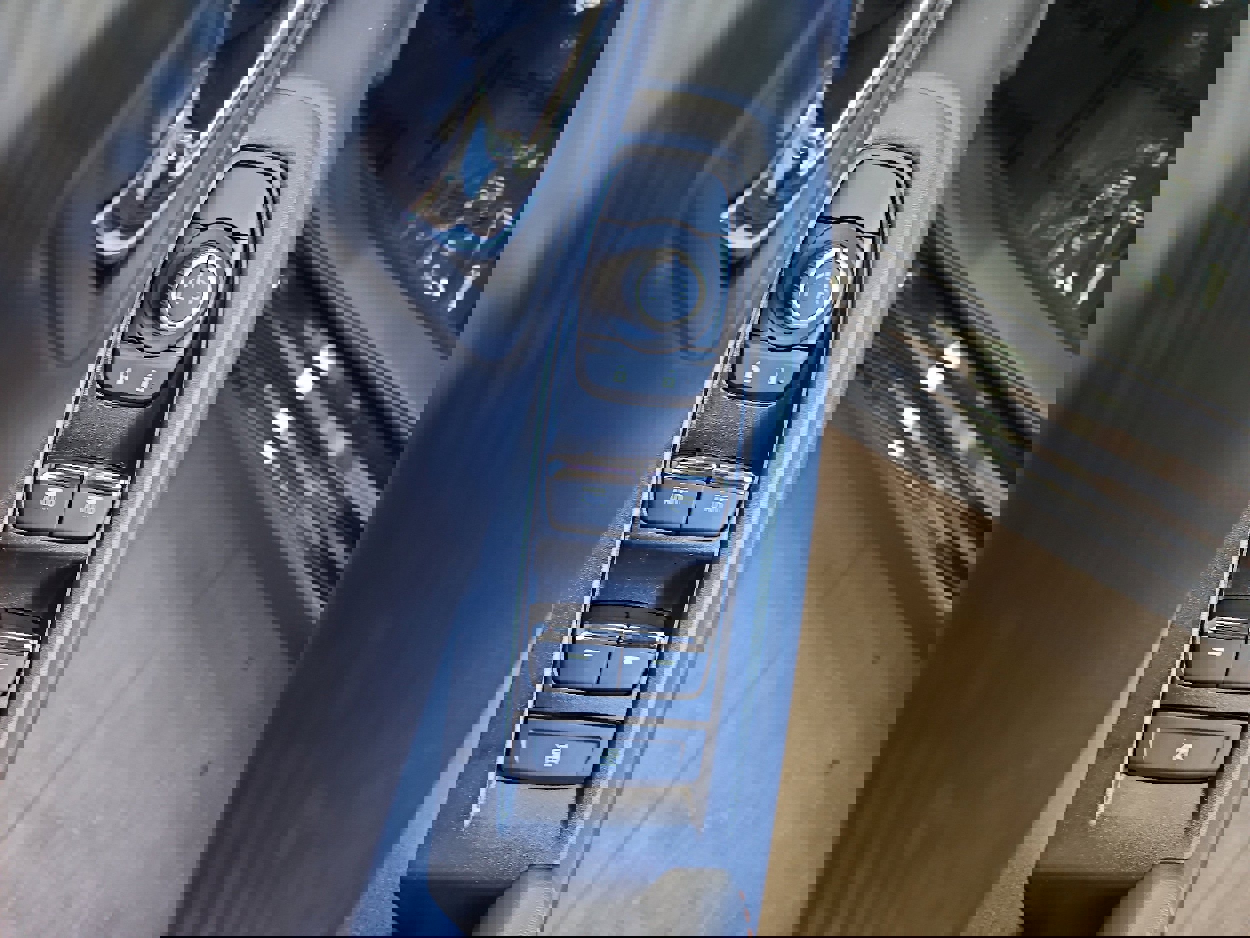 New 2025 Subaru Crosstrek 2.5i Limited w/ Popular Package #4A image 7