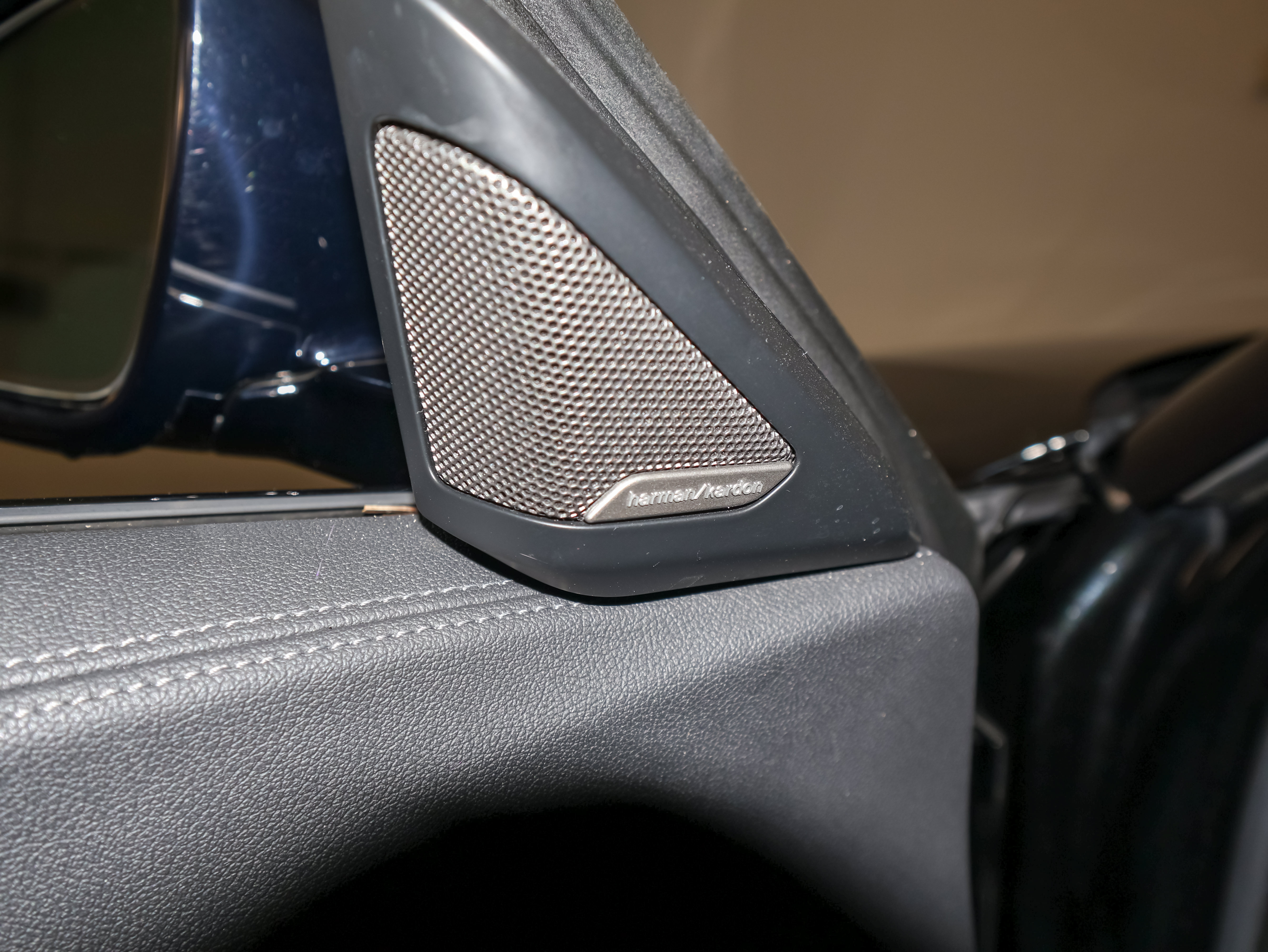 Used 2020 BMW Z4 M40i w/ Executive Package RWD image 19