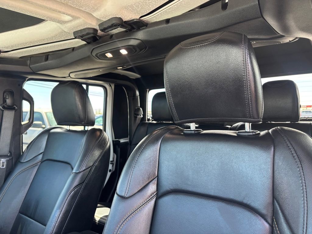 Used 2024 Jeep Gladiator Sport AWD/4WD image 12