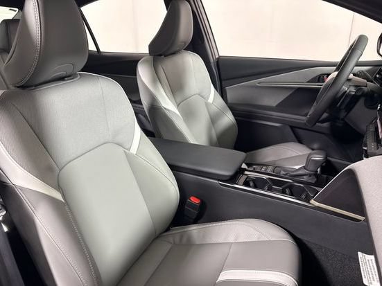 New 2026 Toyota Camry Hybrid FWD image 11